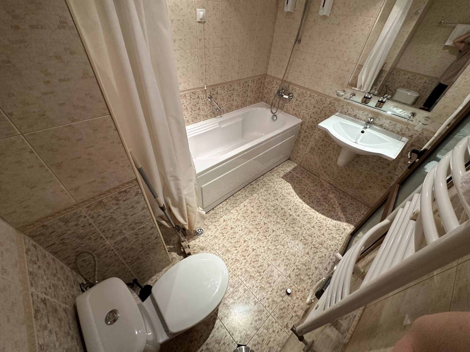 Дава под наем 3-СТАЕН, гр. Банско, област Благоевград, снимка 10 - Апартаменти - 53867516