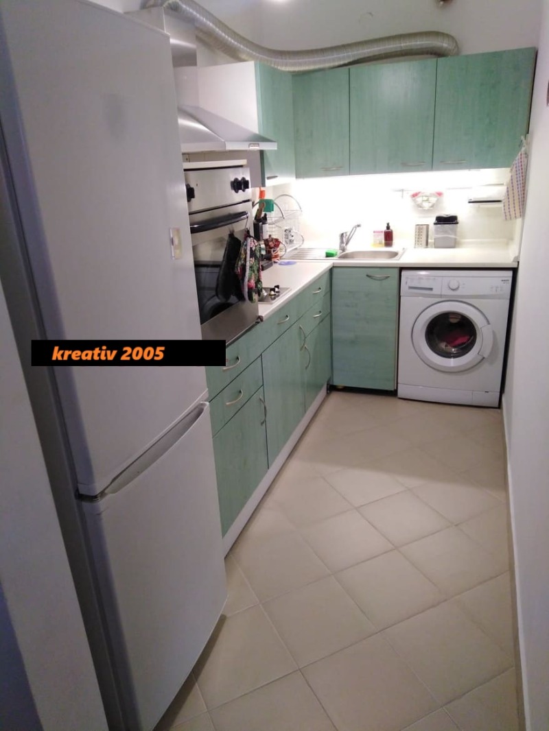 Издаје се  2 спаваће собе Софија , Центар , 82 м2 | 86758238 - слика [2]