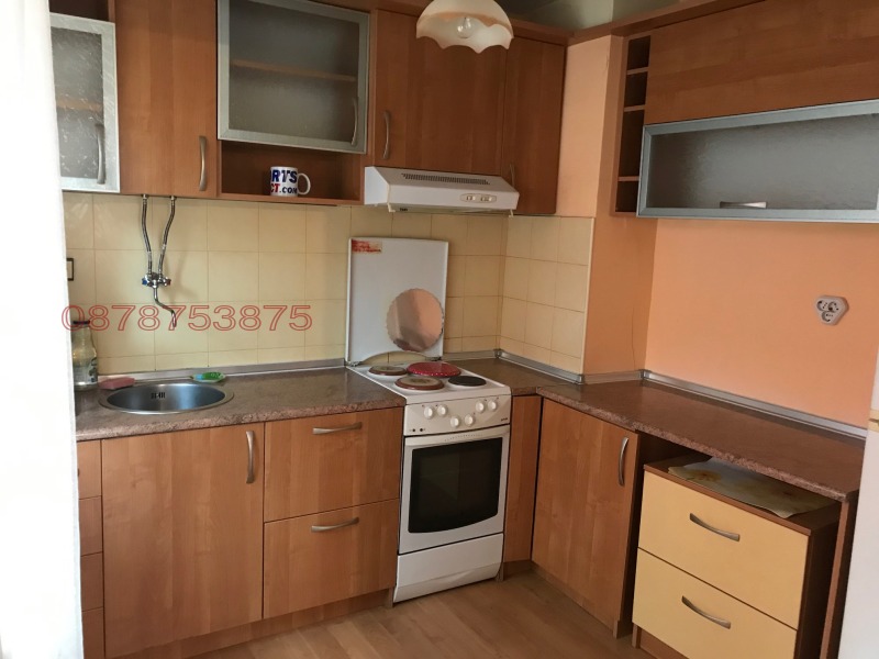 Дава под наем 3-СТАЕН, гр. Враца, Център