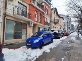 Toimisto Tsentar, Veliko Tarnovo 8