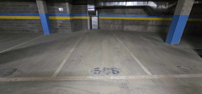 Дава под Наем ПАРКОМЯСТО в град Кърджали, Център - 20 кв.м / 51.13 € » 100 лв., ТБС БГПРОПЪРТИС