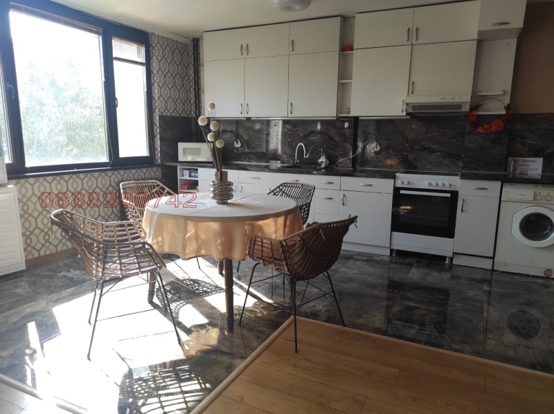 Do wynajęcia  2 sypialnie Sofia , Centar , 108 mkw | 85853466 - obraz [2]