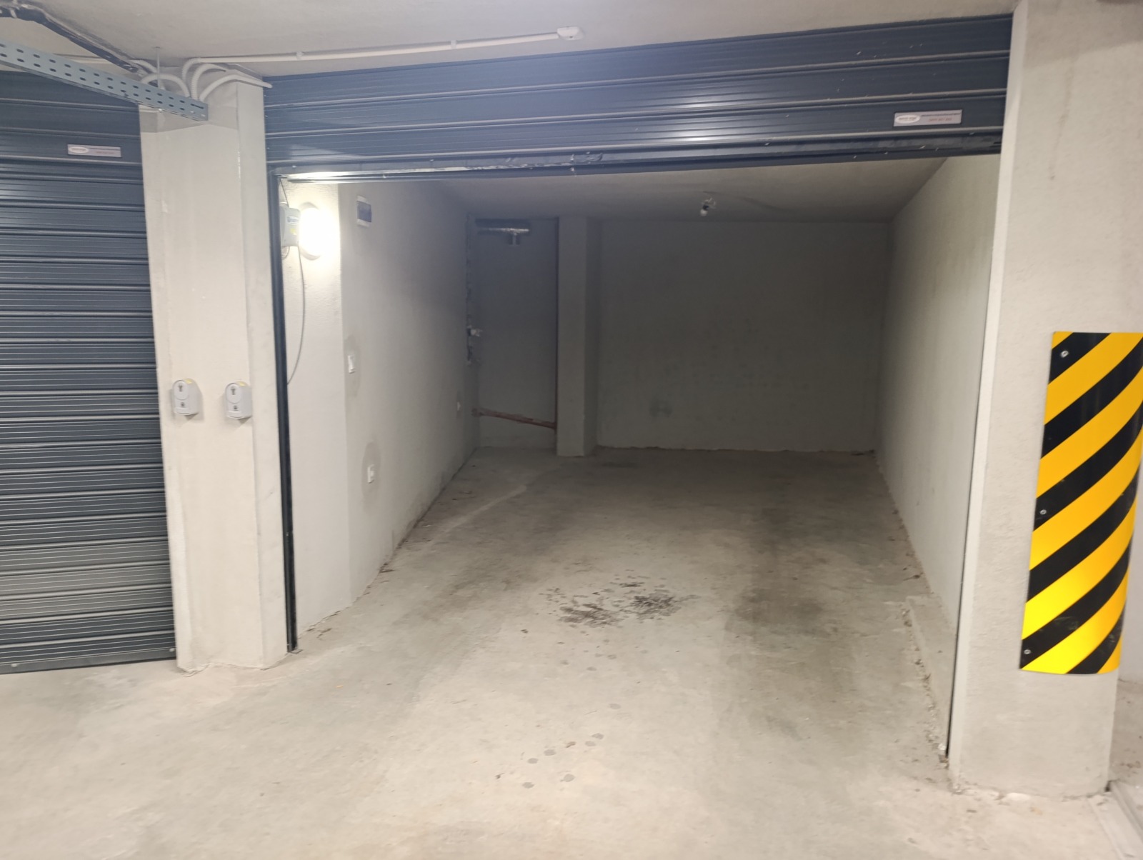 Дава под наем ГАРАЖ, ПАРКОМЯСТО, гр. Велико Търново, Колю Фичето, снимка 2 - Гаражи и паркоместа - 53776504