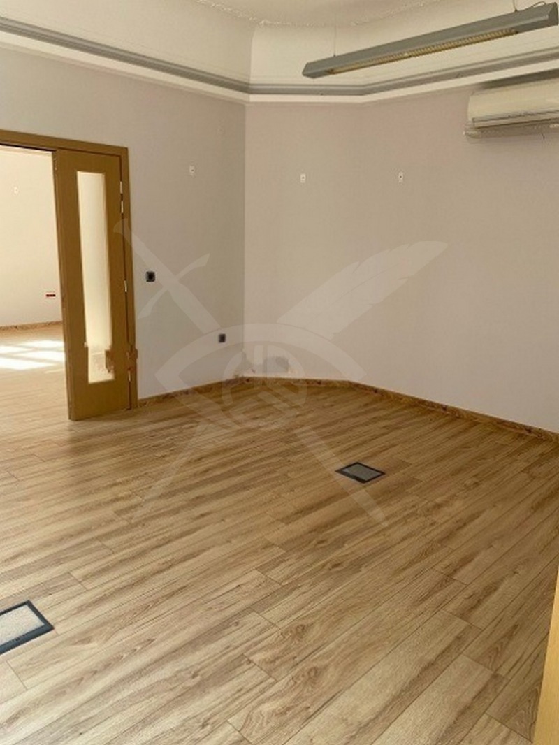 Para alugar  Escritório Sofia , Centar , 240 m² | 30061653 - imagem [2]