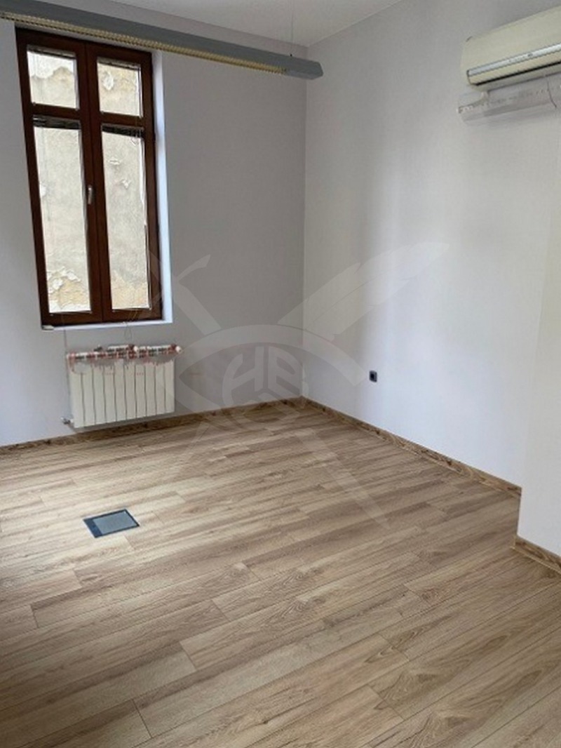 Te huur  Kantoor Sofia , Tsentar , 240 m² | 30061653 - afbeelding [5]