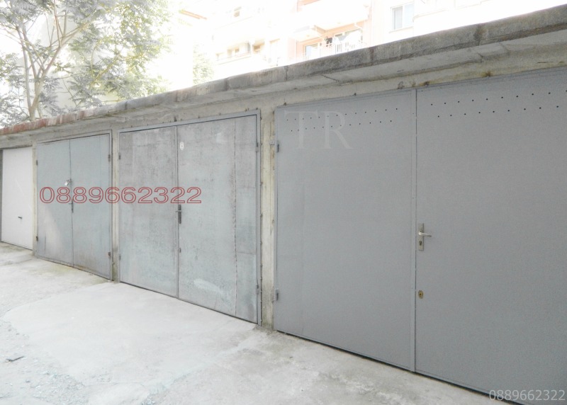 Дава под наем ГАРАЖ, ПАРКОМЯСТО, гр. Бургас, Възраждане, снимка 3 - Гаражи и паркоместа - 53384575