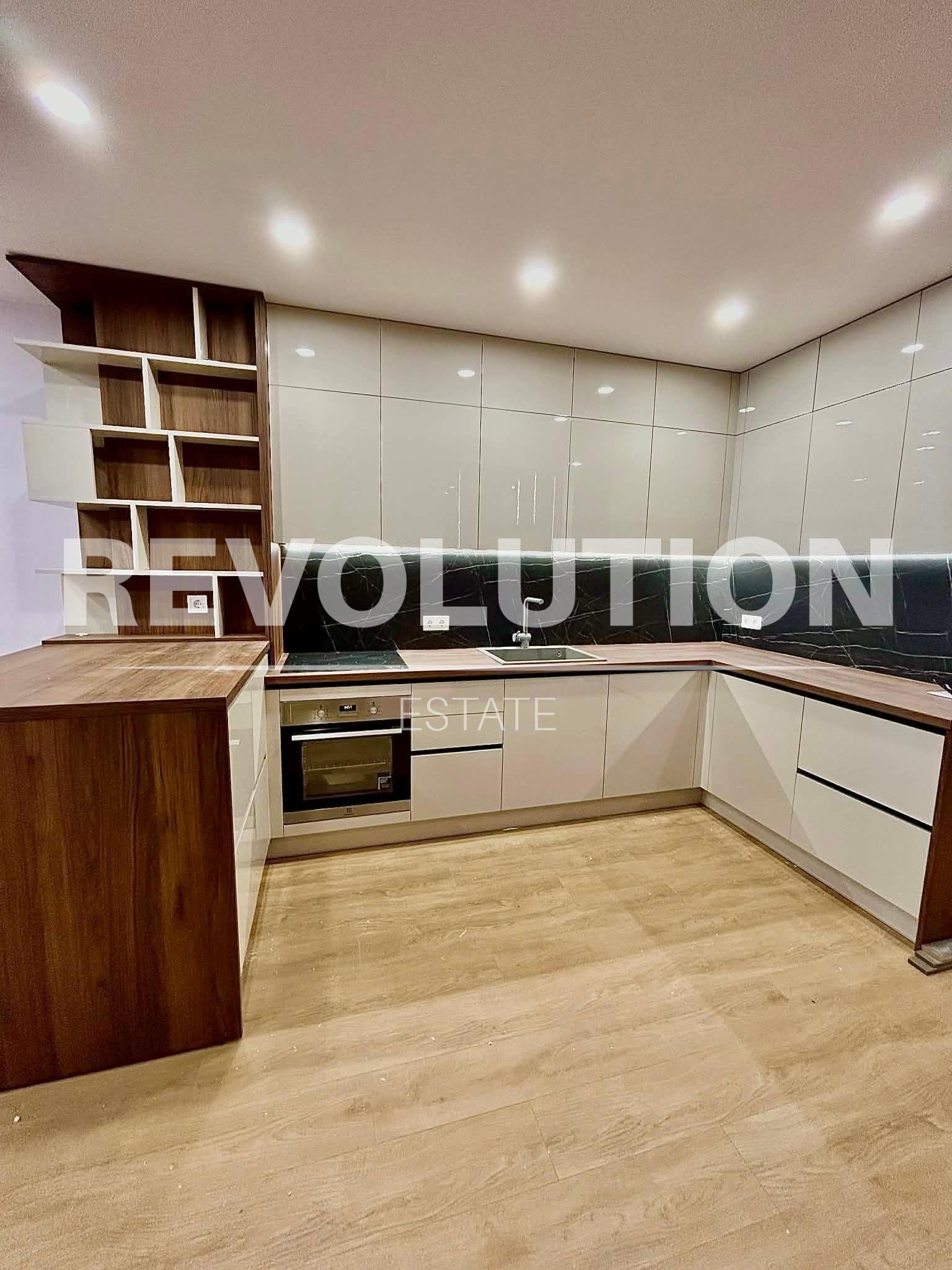 Дава под наем 4-СТАЕН, гр. Варна, м-т Ален мак, снимка 5 - Апартаменти - 53723508