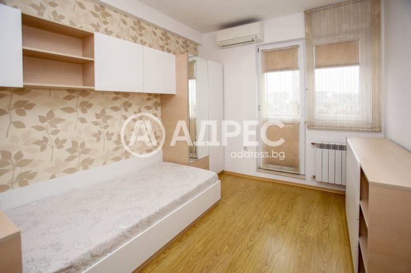 Дава под наем 3-СТАЕН, гр. София, Център, снимка 6 - Апартаменти - 52928946