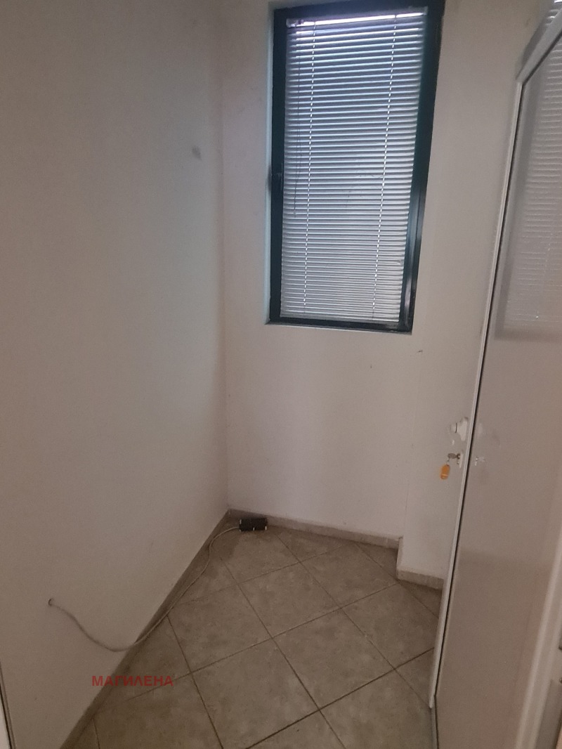 Дава под наем  Офис град Пловдив , Гагарин , 120 кв.м | 23346600 - изображение [8]