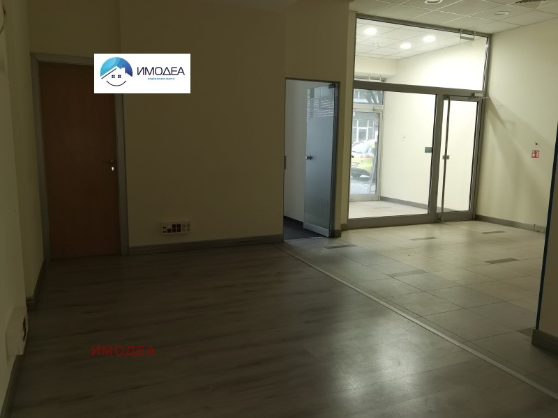 Дава под наем ОФИС, гр. Велико Търново, Център, снимка 2 - Офиси - 53020409