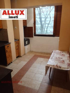 ���� ��� ���� 3-����� | Imot.bg � ����� ������ 14