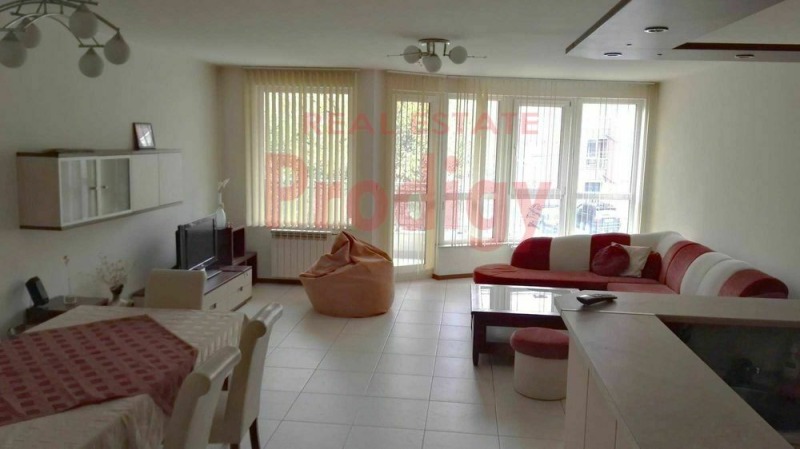 Издаје се  2 спаваће собе Софија , Манастирски ливади , 110 м2 | 45930947