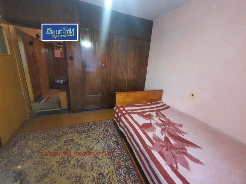 Издаје се  3+ спаваћа соба Велико Тарново , Центар , 120 м2 | 38565551 - слика [4]