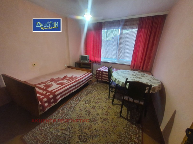 Издаје се  3+ спаваћа соба Велико Тарново , Центар , 120 м2 | 38565551 - слика [8]