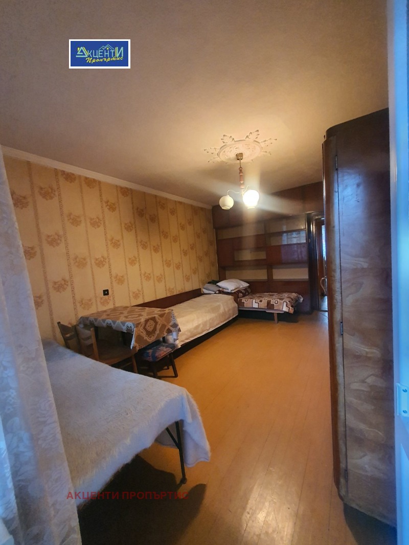 Издаје се  3+ спаваћа соба Велико Тарново , Центар , 120 м2 | 38565551 - слика [15]