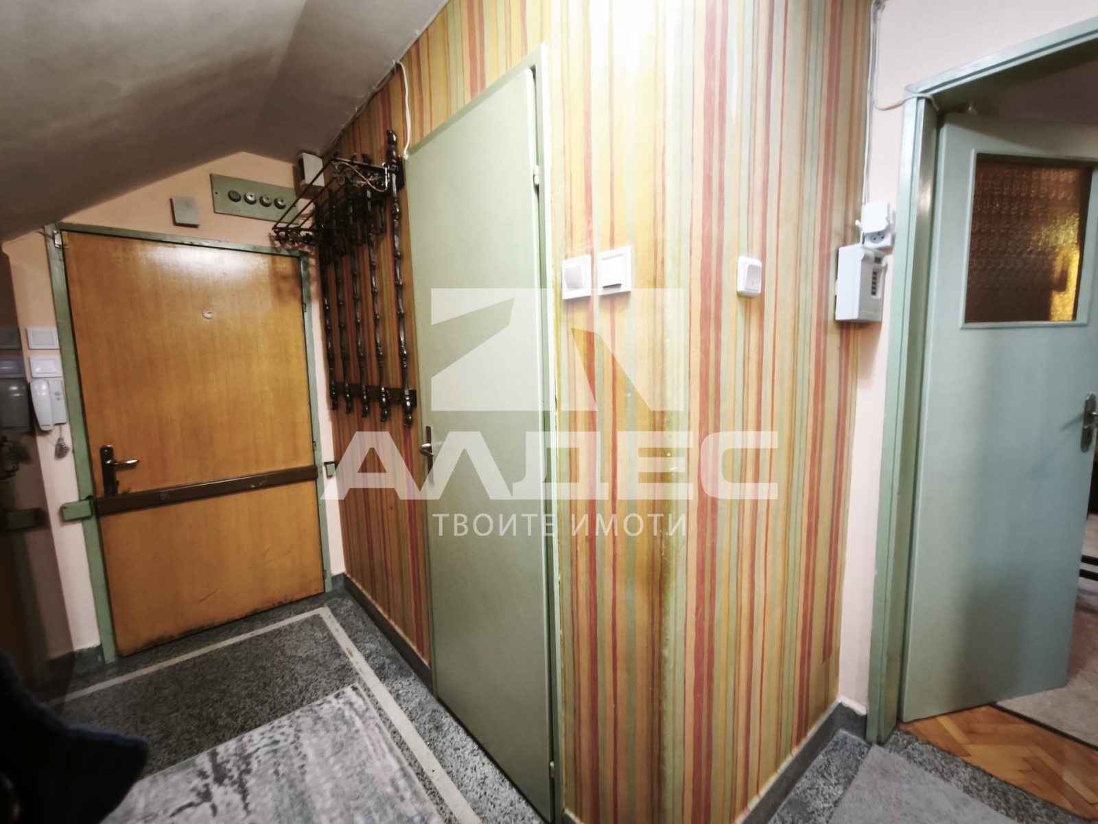 Дава под наем 2-СТАЕН, гр. София, Център, снимка 10 - Апартаменти - 56277108