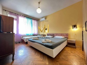 2 slaapkamers Lazur, Burgas 10