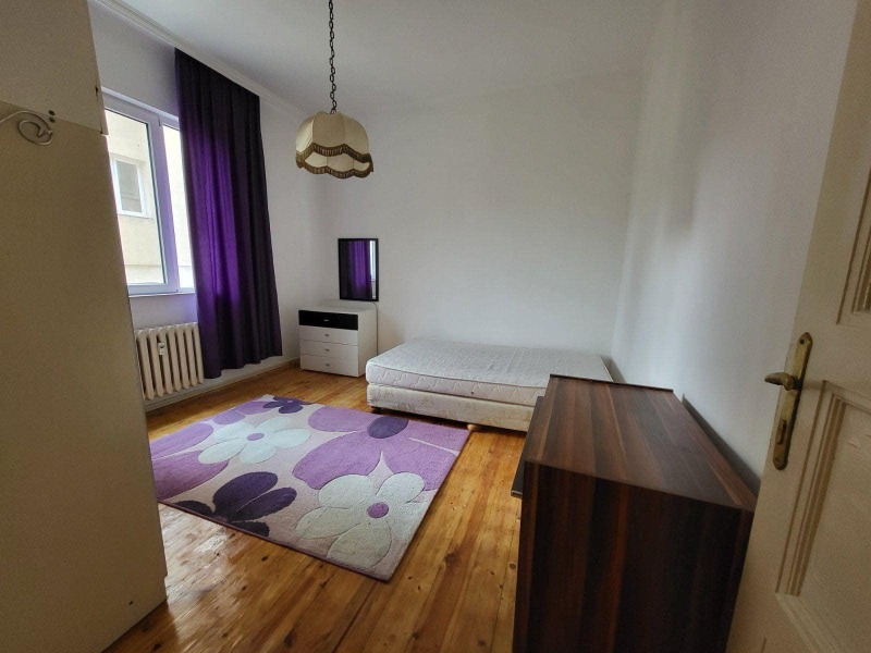 Do wynajęcia  1 sypialnia Sofia , Centar , 50 mkw | 37707806 - obraz [4]