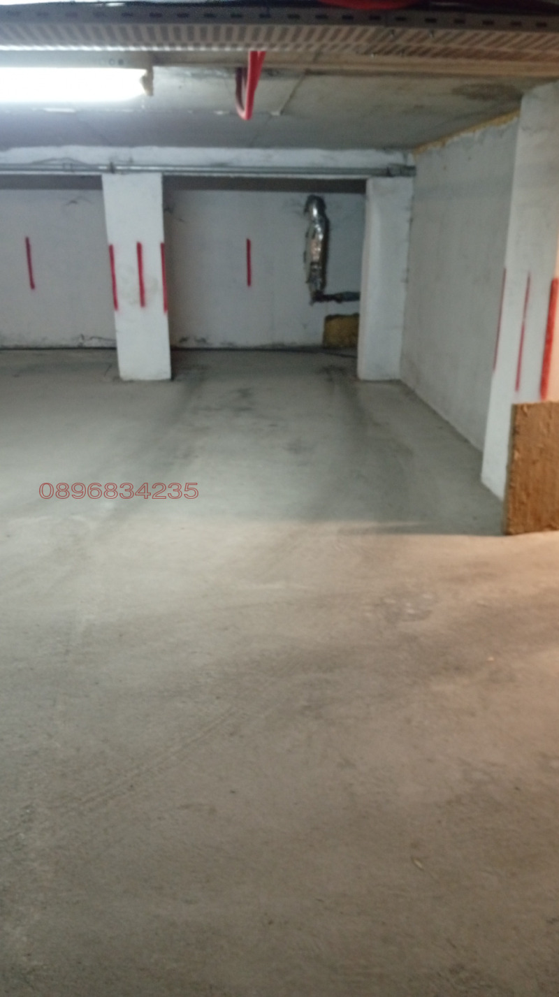 Дава под наем ГАРАЖ, ПАРКОМЯСТО, гр. София, Белите брези, снимка 3 - Гаражи и паркоместа - 53204978