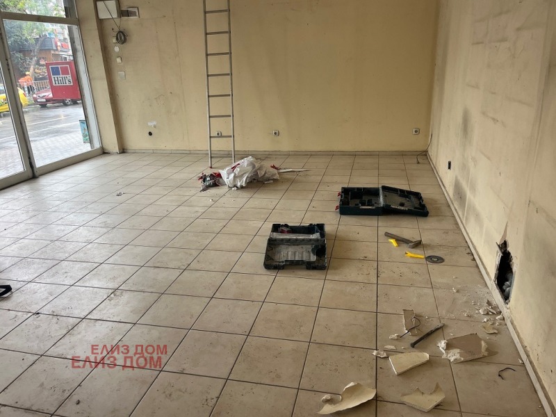 Дава под наем БИЗНЕС ИМОТ, гр. Варна, Централна поща