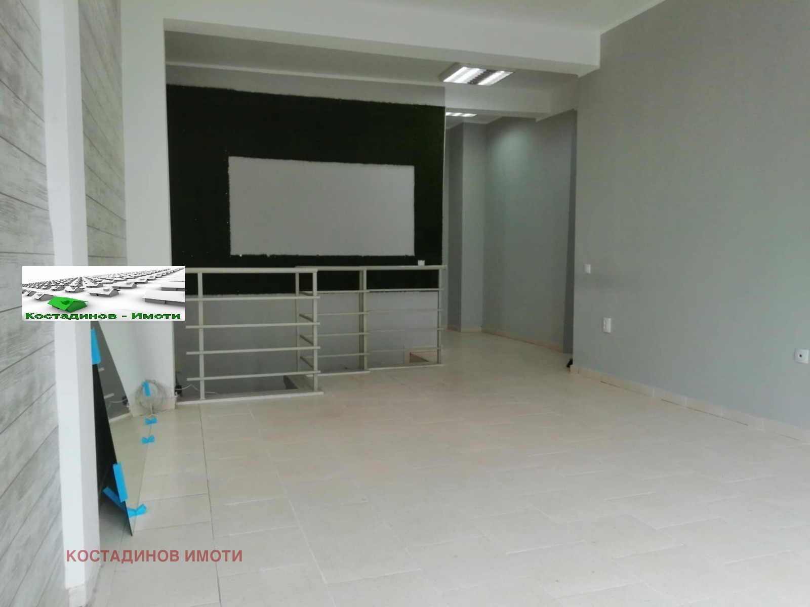 Дава под наем МАГАЗИН, гр. Пловдив, Център, снимка 2 - Магазини - 53613261