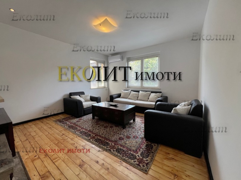 Te huur  2 slaapkamers Sofia , Javorov , 110 m² | 62619087