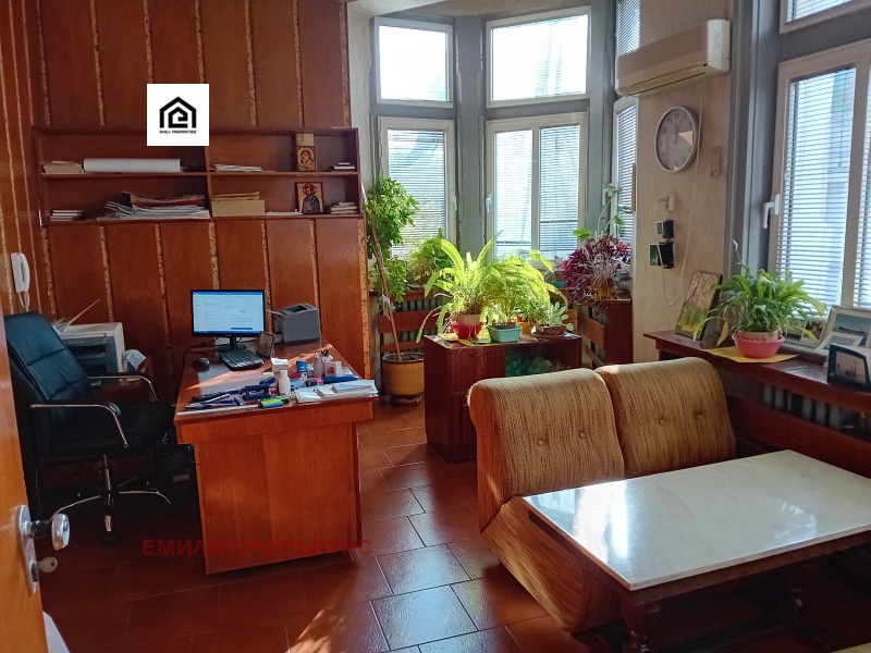 Дава под наем  Офис град Бургас , Център , 130 кв.м | 33658706 - изображение [9]