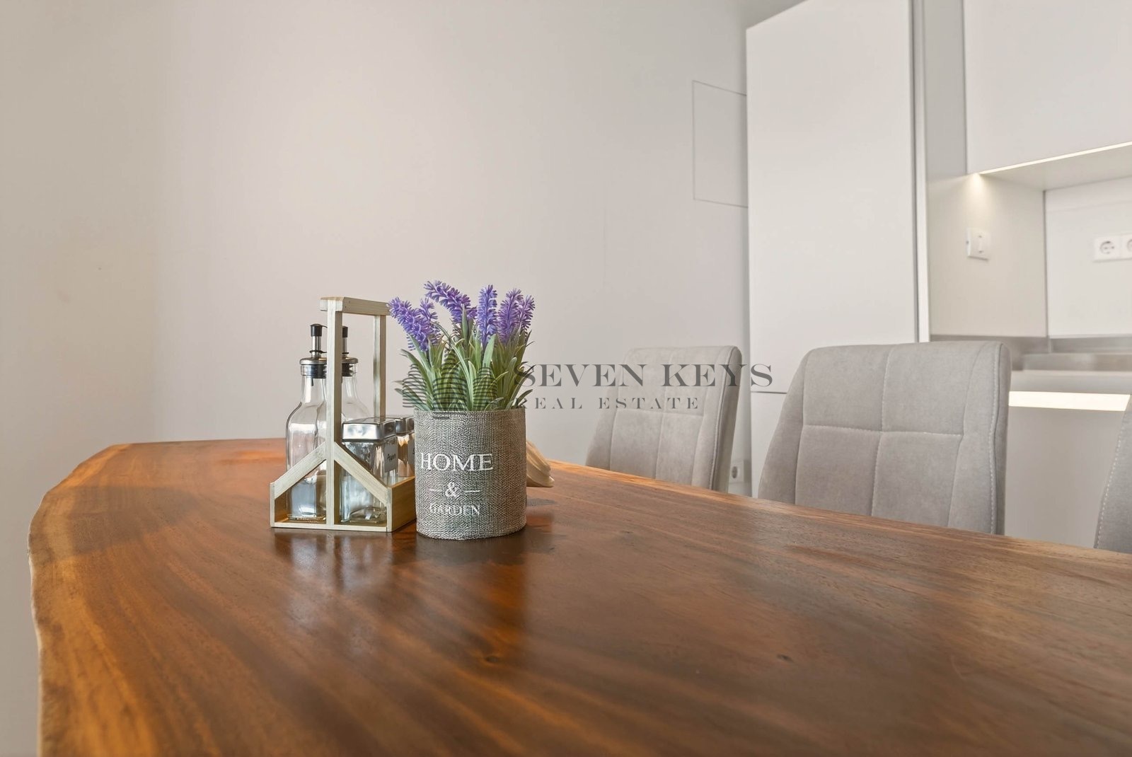 Дава под наем 2-СТАЕН, гр. Варна, Бриз, снимка 2 - Апартаменти - 53958937