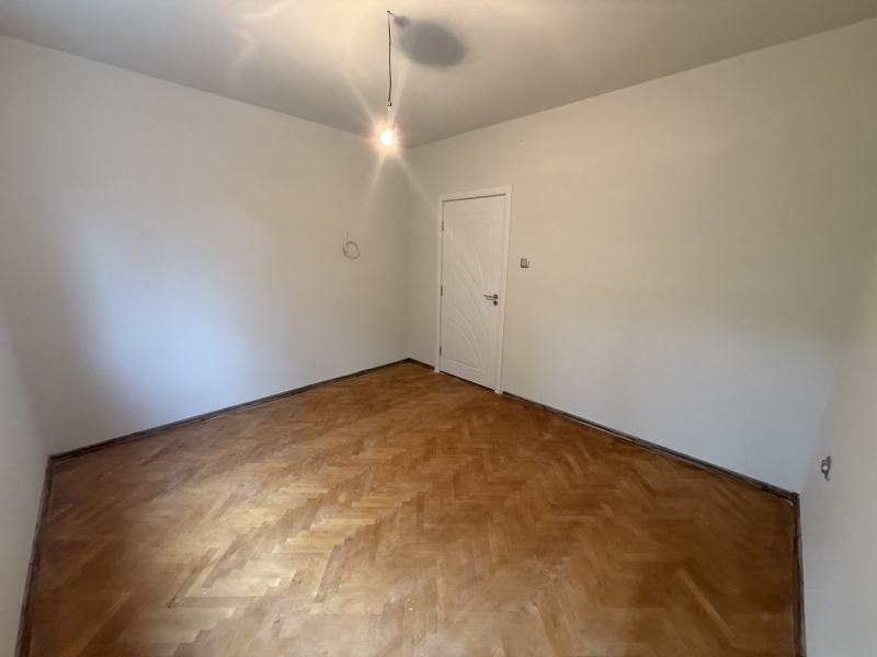 Te huur  2 slaapkamers Plovdiv , Mladezjki Chalm , 85 m² | 78125587 - afbeelding [4]