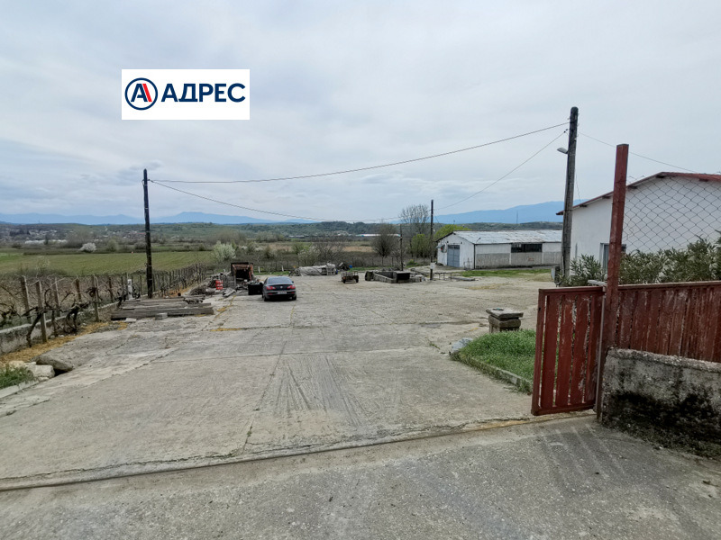 Дава под наем СКЛАД, с. Склаве, област Благоевград, снимка 13 - Складове - 53984158