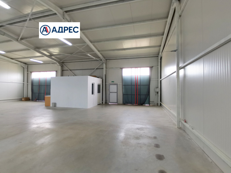 Дава под наем СКЛАД, с. Склаве, област Благоевград, снимка 2 - Складове - 53984158