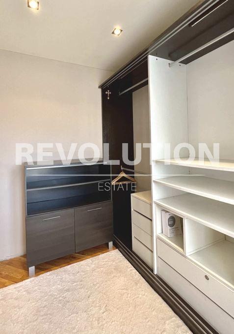 Дава под наем 3-СТАЕН, гр. Варна, Център, снимка 6 - Апартаменти - 52480824