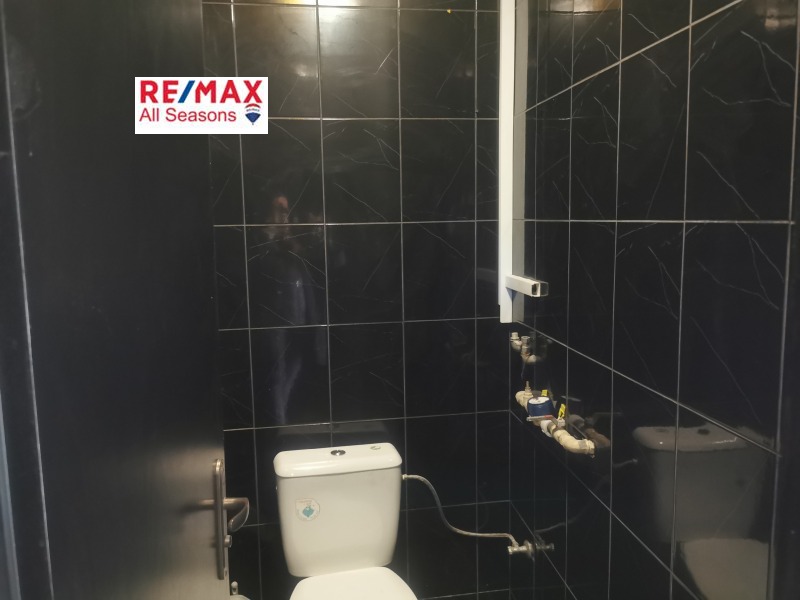 Дава под наем МАГАЗИН, гр. Разлог, област Благоевград, снимка 10 - Магазини - 53086483