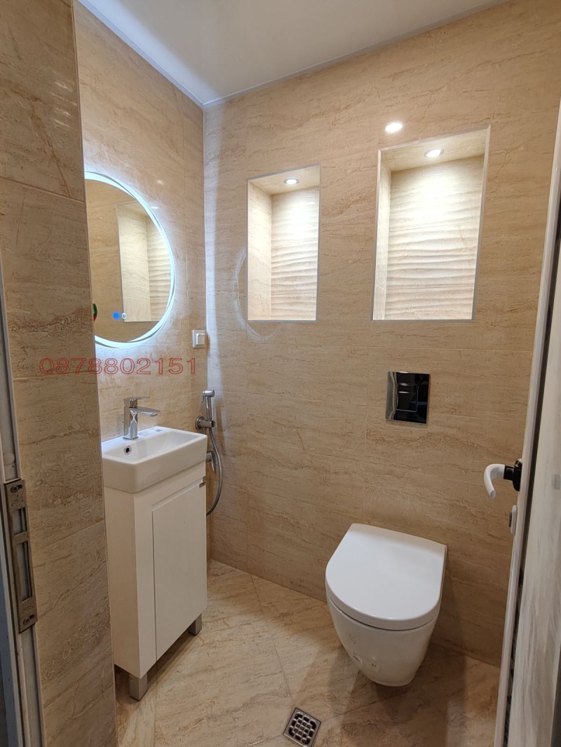 Дава под наем 3-СТАЕН, гр. Плевен, Широк център