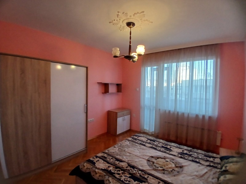 Дава под наем 4-СТАЕН, гр. Варна, Център, снимка 10 - Апартаменти - 53047587