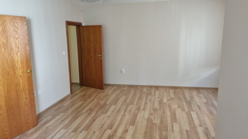 Para alugar  Escritório Stara Zagora , Centar , 79 m² | 36001532 - imagem [2]