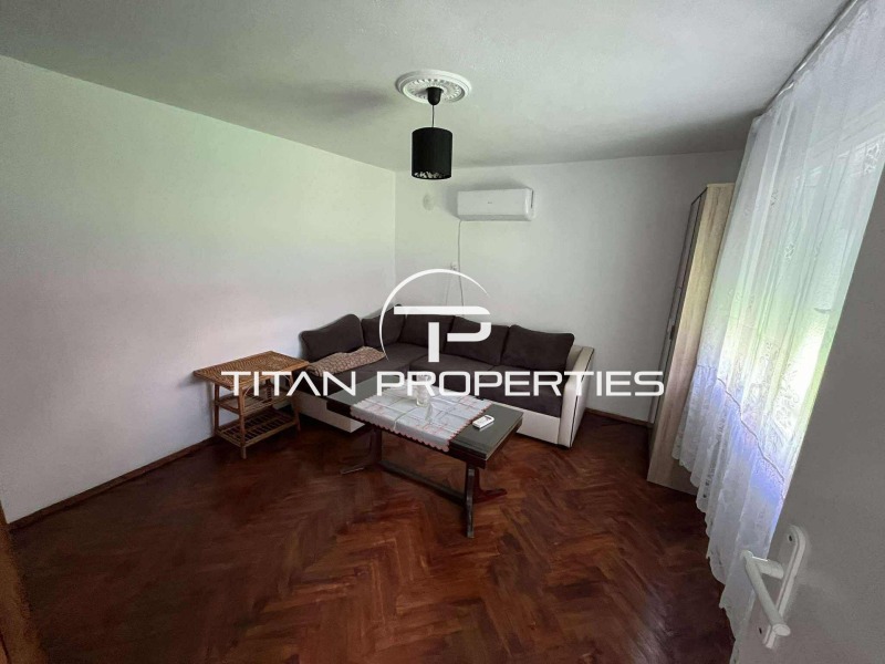 Дава под наем КЪЩА, гр. Варна, Бриз, снимка 2 - Къщи - 52156499