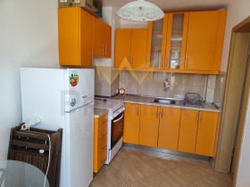 2 makuuhuonetta Okražna bolnitsa-Generali, Varna