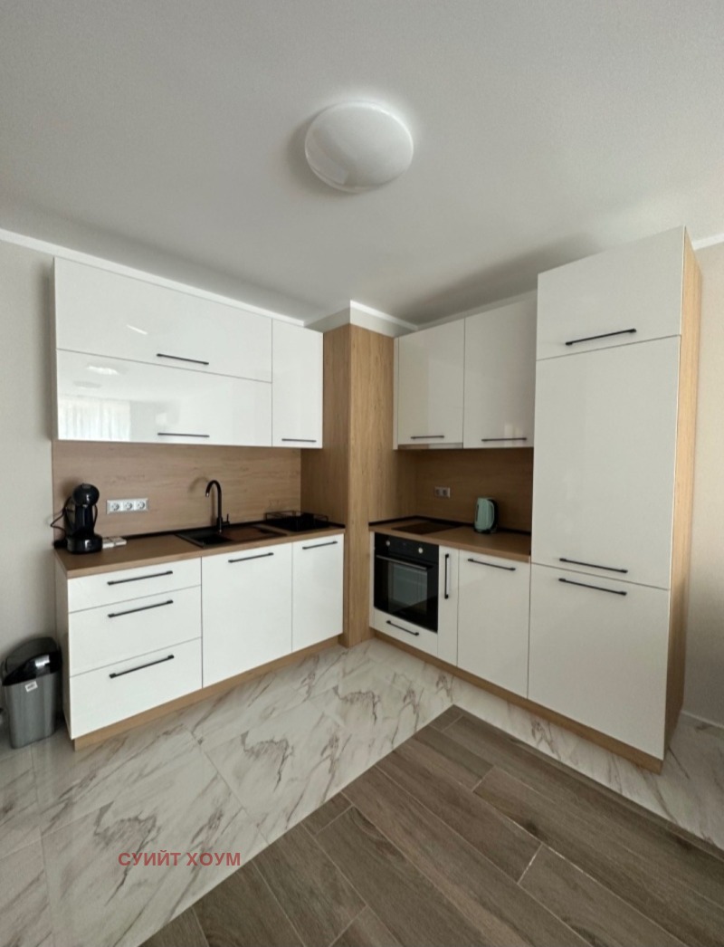 K pronájmu  1 ložnice Sofia , Banišora , 66 m2 | 46397237 - obraz [3]