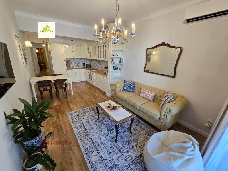 Kiralık  2 yatak odası Varna , Centar , 83 metrekare | 33442891