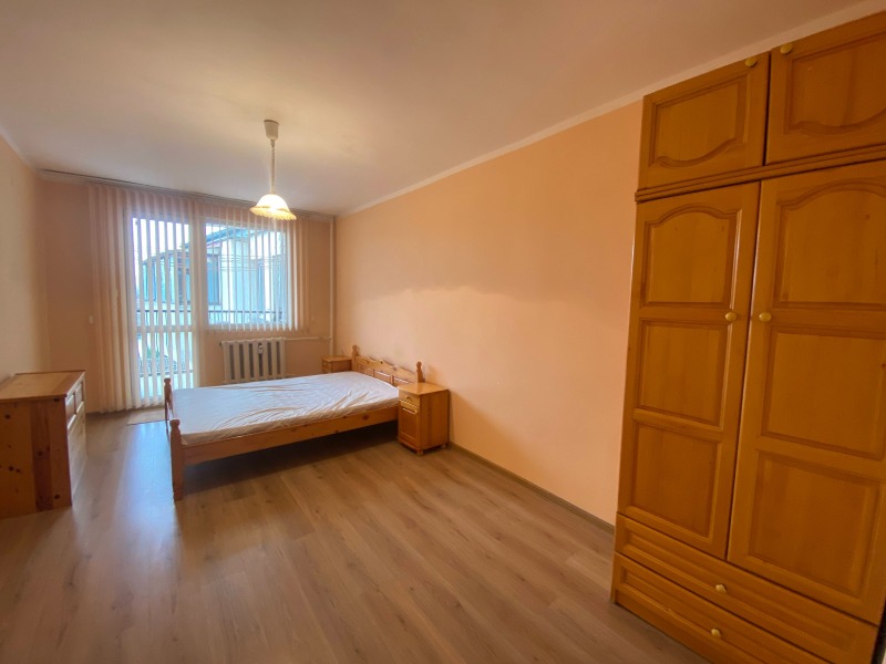 Zu vermieten  1 Schlafzimmer Ruse , Zentar , 72 qm | 24648537 - Bild [9]