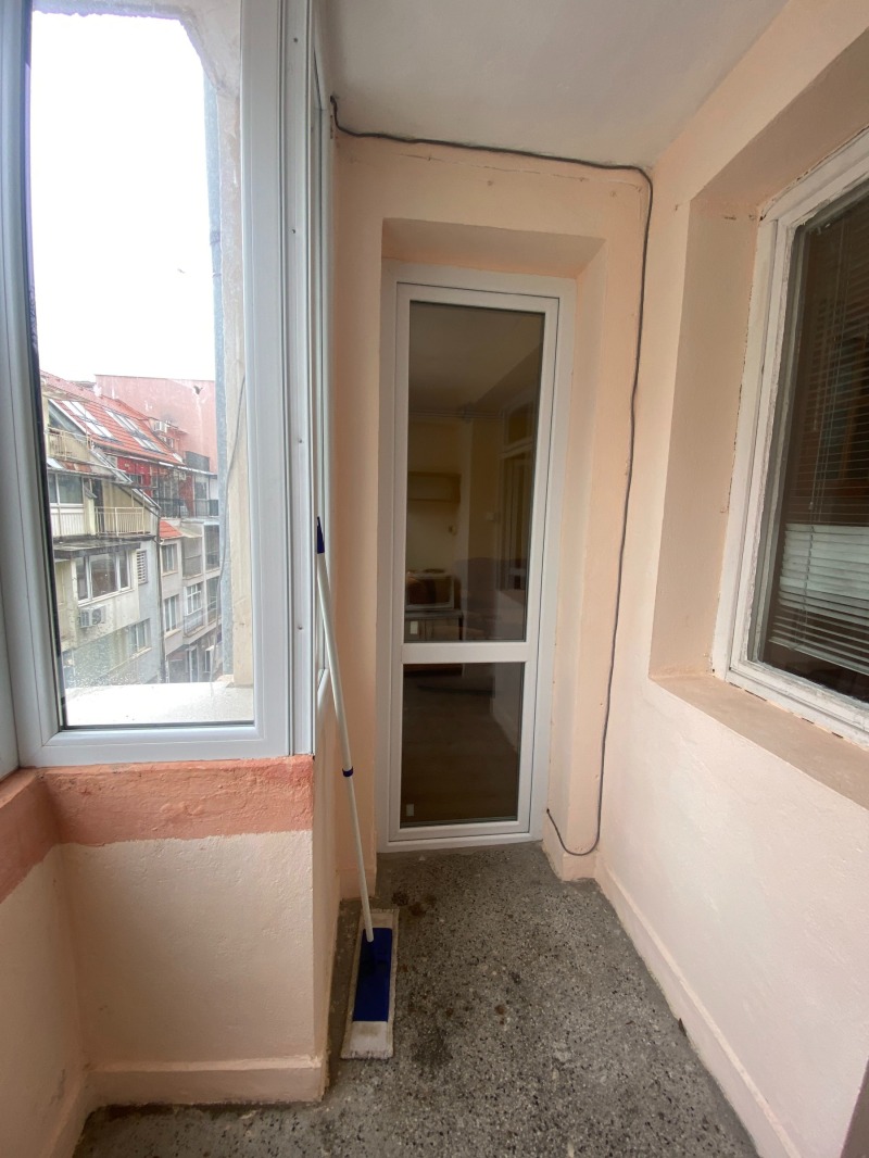 Zu vermieten  1 Schlafzimmer Ruse , Zentar , 72 qm | 24648537 - Bild [4]