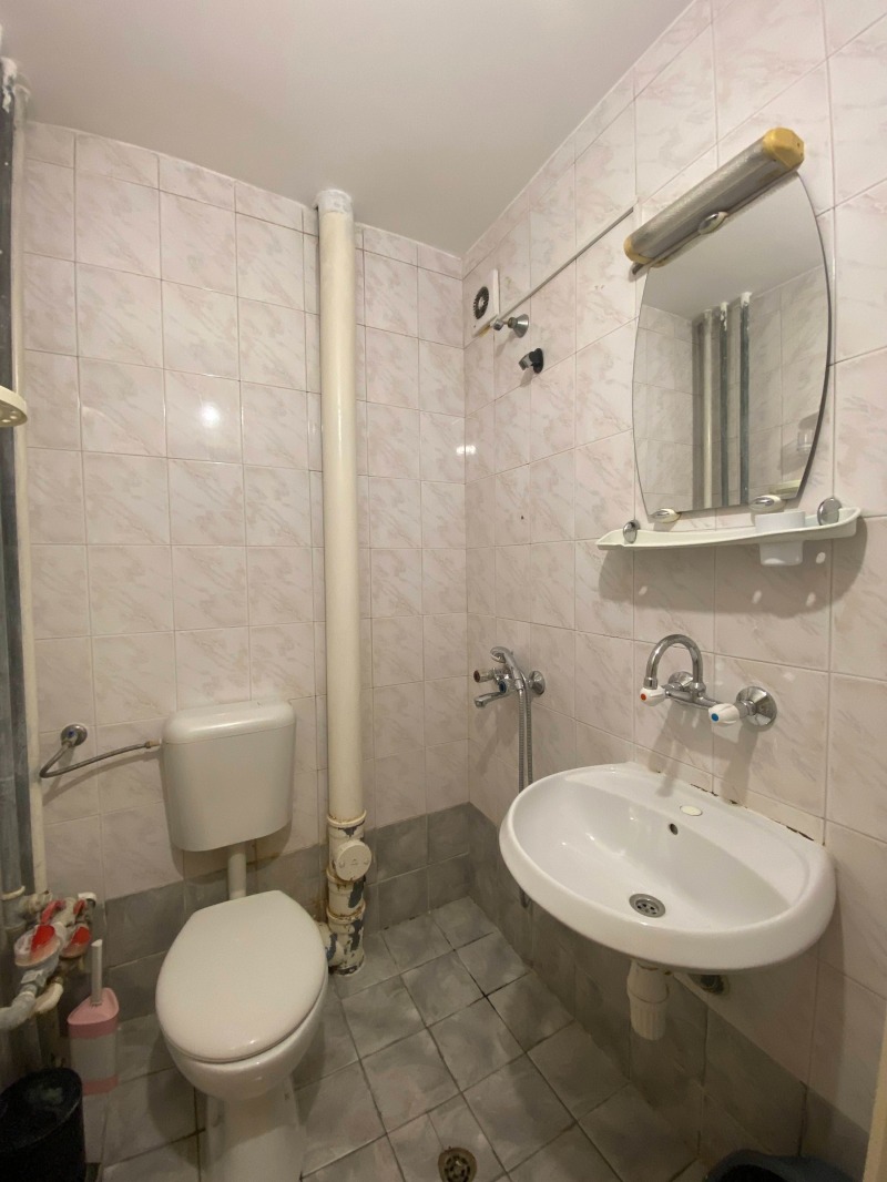 Zu vermieten  1 Schlafzimmer Ruse , Zentar , 72 qm | 24648537 - Bild [15]