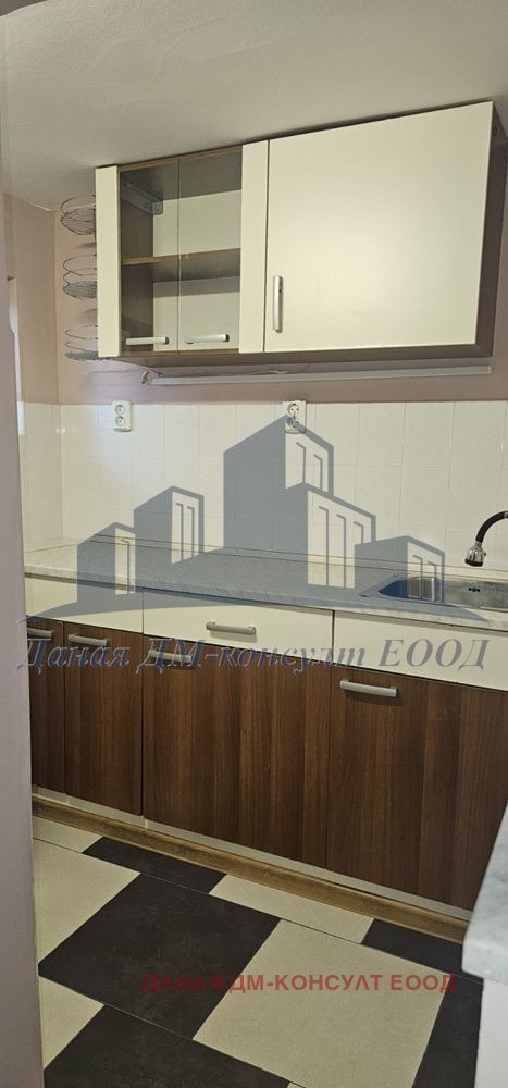 Дава под наем 2-СТАЕН, гр. Шумен, 5-ти полк, снимка 6 - Апартаменти - 53006012