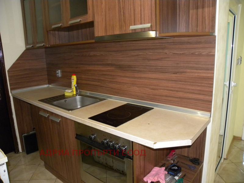 Til leie  1 soverom Sofia , Slatina , 66 kvm | 72349160