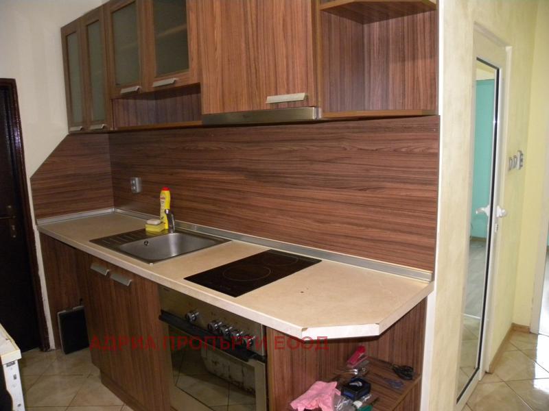 Til leie  1 soverom Sofia , Slatina , 66 kvm | 72349160 - bilde [2]