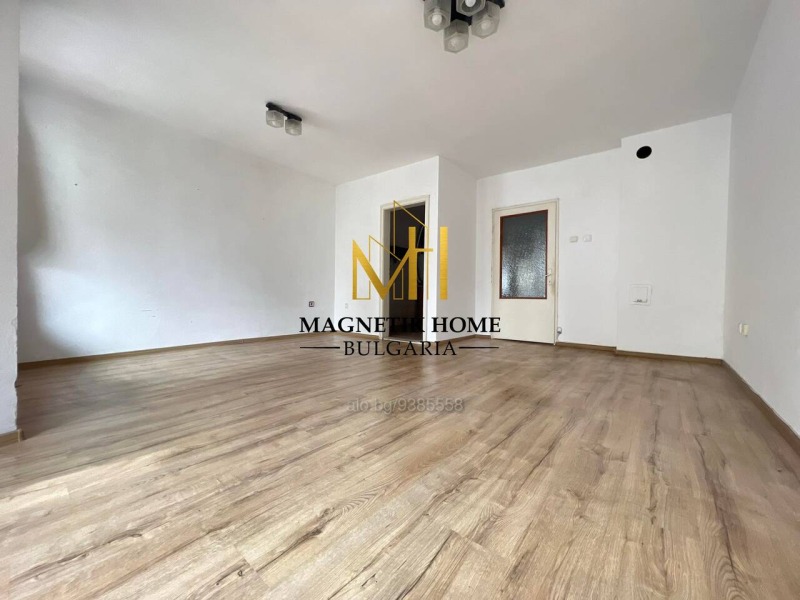 Te huur  1 slaapkamer Burgas , Vazrazjdane , 88 m² | 24111199