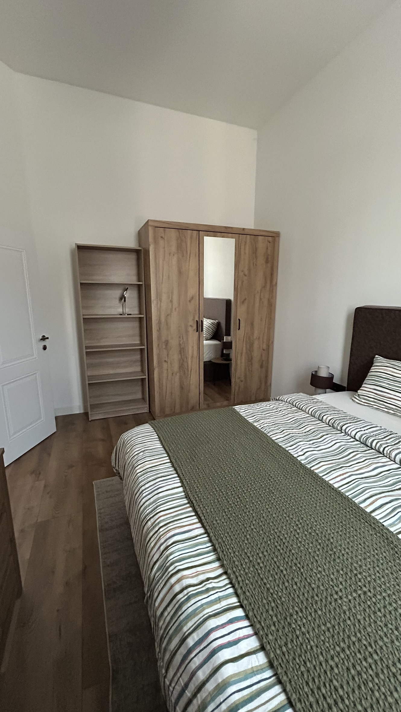 Дава под наем 2-СТАЕН, гр. София, Център, снимка 7 - Апартаменти - 53148037