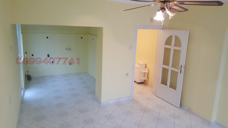 Дава под наем 4-СТАЕН, гр. Добрич, Център, снимка 2 - Апартаменти - 52895897