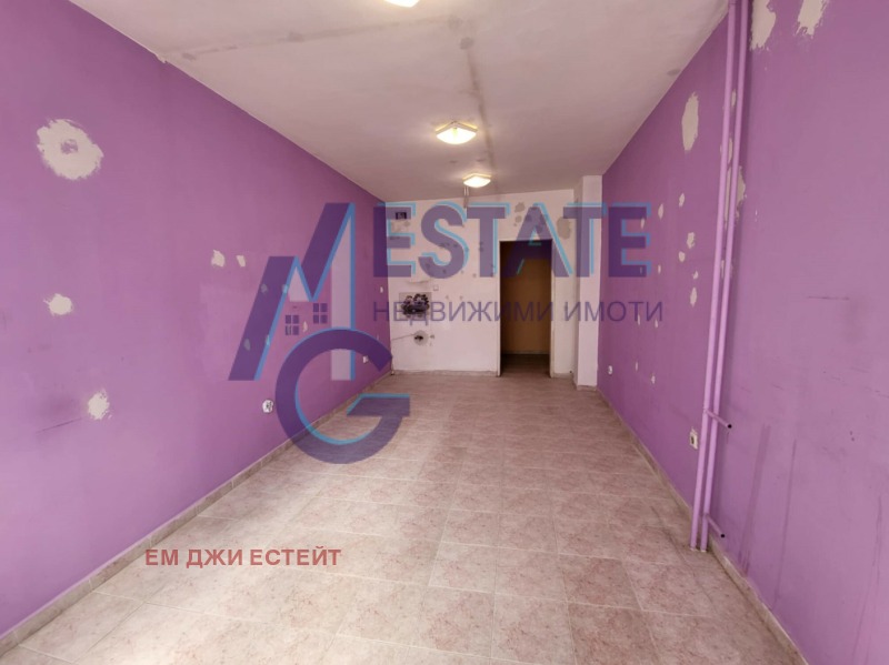 Kiadó  Üzlet Sofia , Centar , 30 négyzetméter | 77795250